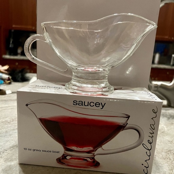 Gravy Boat by Circleware Saucey 10oz Clear Glass NIB - Picture 5 of 5